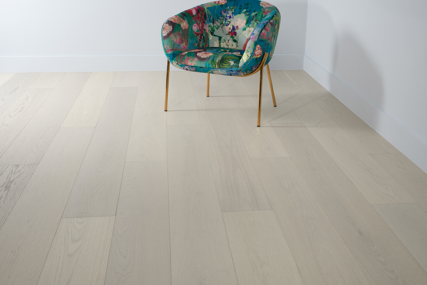 Pearl White 8-5/8″ Wide – White Oak Engineered Hardwood Flooring