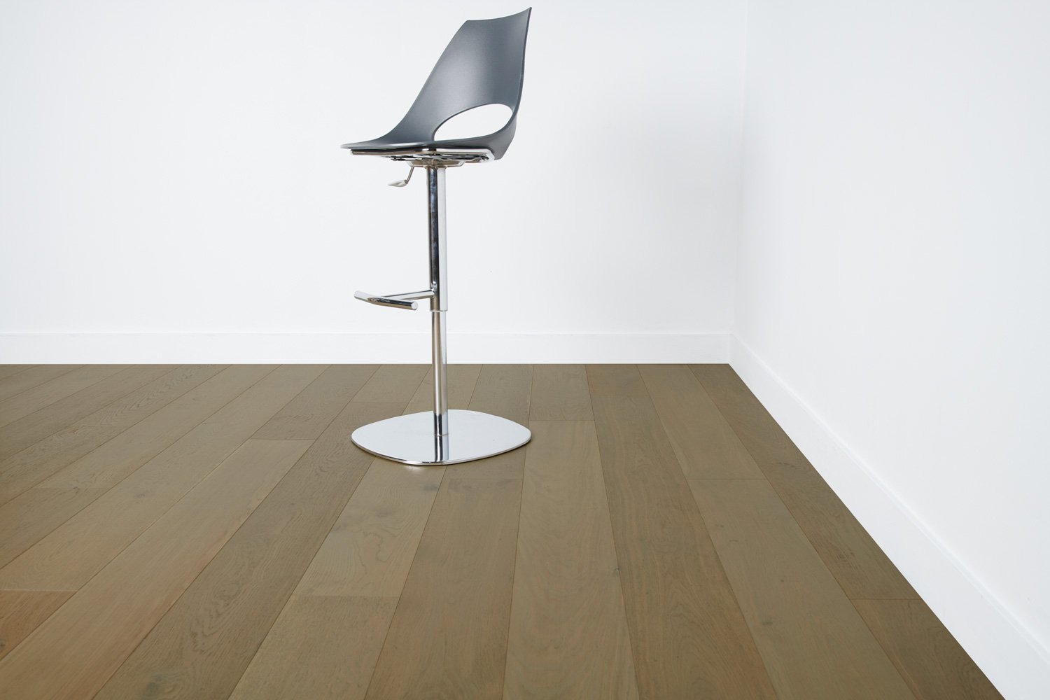 Venosa 7-1/2″ Wide – White Oak Engineered Hardwood Flooring