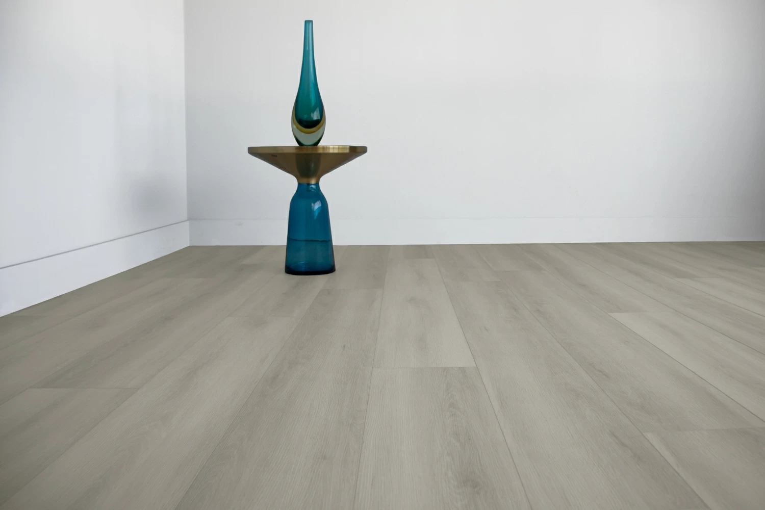 Earth Grey Oak Waterproof Vinyl Click LVT Flooring