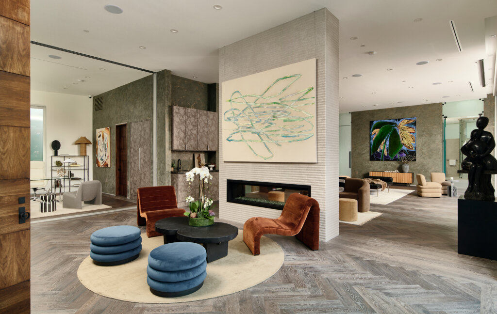 grossetto   intstall  8 Oct  1116 Chantilly   008 copy 3