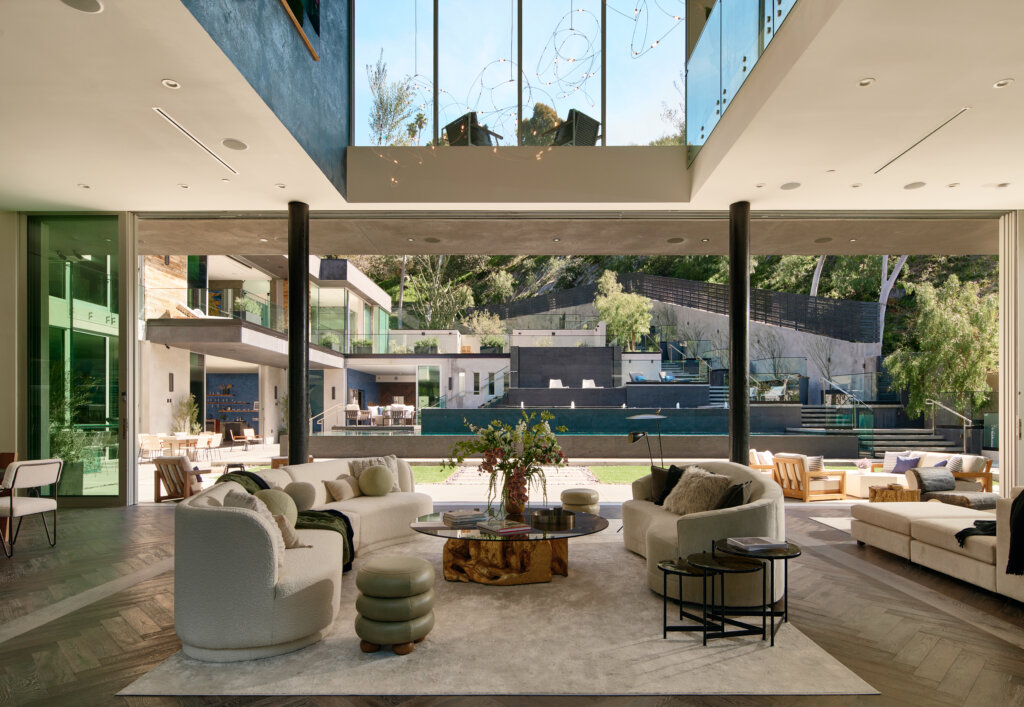 grossetto   intstall  8 Oct  1116 Chantilly   013 copy